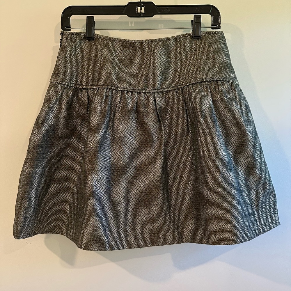 Banana Republic Metallic gold Tweed A-Line Skirt – Size 4